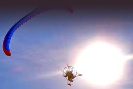 В Свердловской области два человека разбились на дельталете