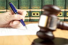 В Екатеринбурге перед судом предстанут полицейские-взяточники