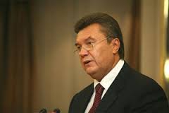 За отказ от евроинтеграции Януковичу запретят посещать Европу и США