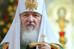 Патриарх призвал россиян не идти на поводу информационных технологий