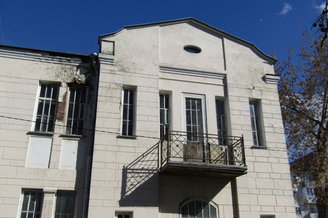 Власти Екатеринбурга продают старинное здание в центре