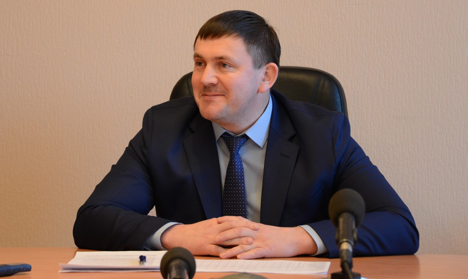 Новый глава Свердловской области впервые вышел в свет