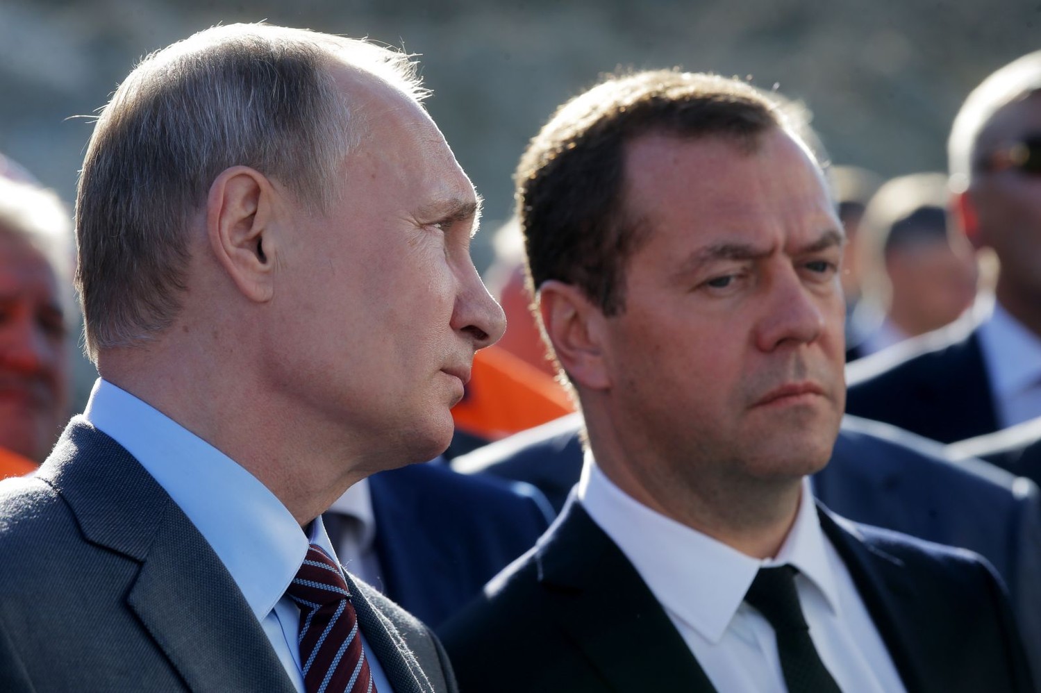 Путин и Медведев обсудили задержание министра экономики Улюкаева Путин и Медведев обсудили задержание министра экономики Улюкаева