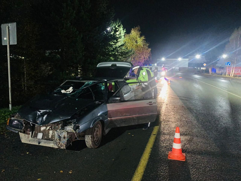 Трагедия в Свердловской области: водитель без прав сбил пешехода | Под Екатеринбургом 18-летний водитель без прав сбил 38-летнего пешехода 