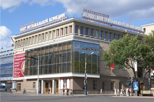 В Екатеринбурге вандалы покусились на театр музкомедии