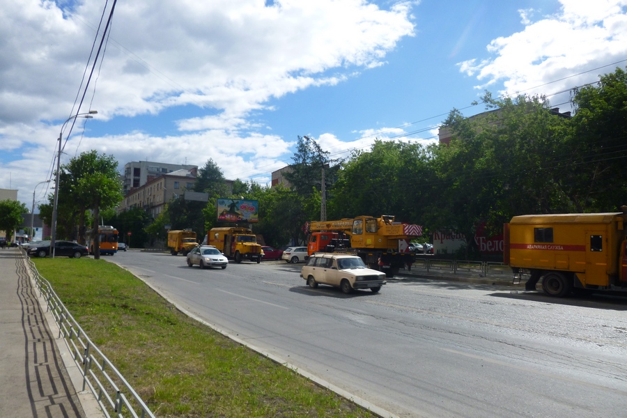 В Екатеринбурге методом холодного фрезерования подправили более полумиллиона метров дорог