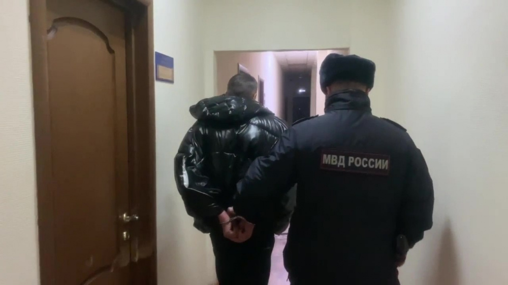 «Посетила белка» — стало известно, почему в Екатеринбурге женщине перерезали горло  | Силовики прокомментировали задержание уральца за убийство женщины 