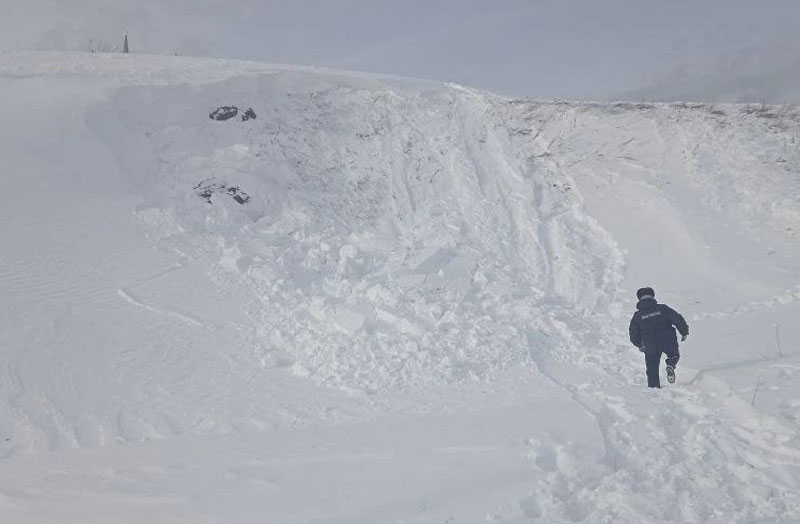 Двое детей погибли под снежным сходом в Шалинском районе | В Свердловской области проверяют гибель детей под сходом снега
