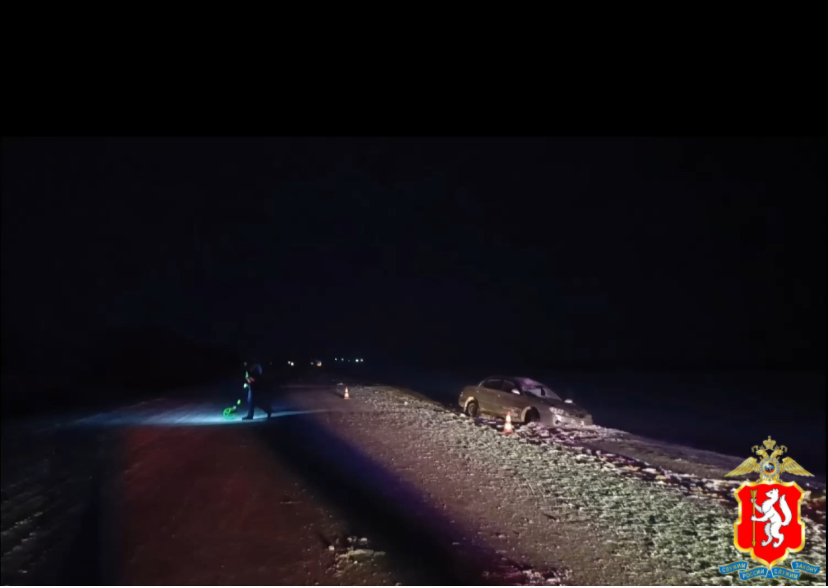 ДТП в Свердловской области: погибла пешеход | Женщина погибла под колесами машины в Туринском районе