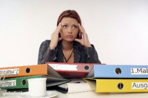 Каждый второй житель Свердловской области жертвует личным временем в пользу работы!