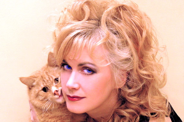 У бывшей солистки «Миража» украли миллион