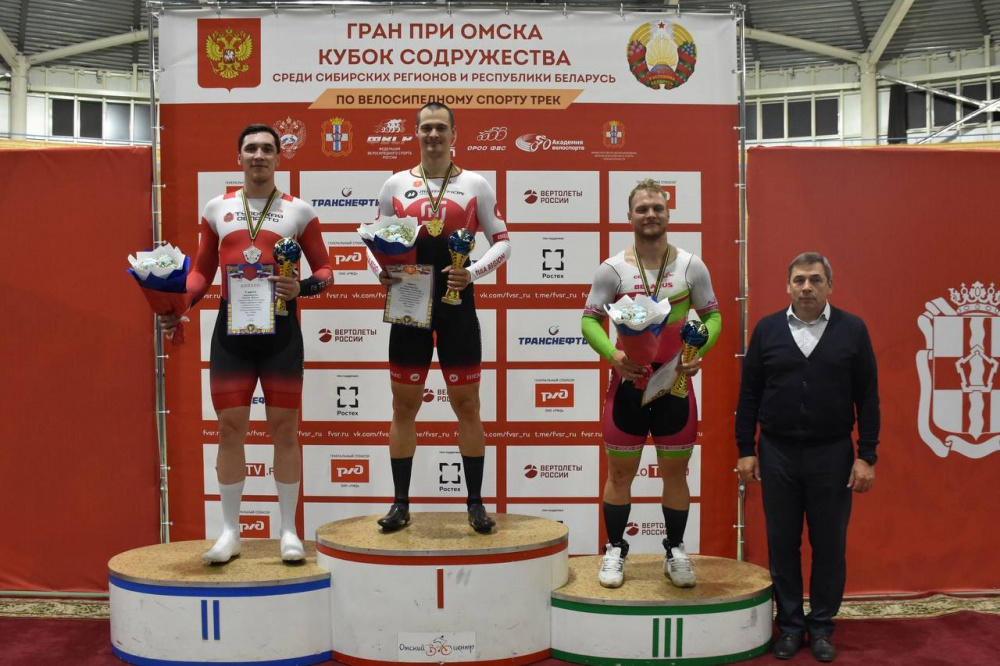 Спортсмен из Нижнего Тагила завоевал медали на международных соревнованиях по велоспорту | Свердловские велогонщики завоевали три медали на соревнованиях