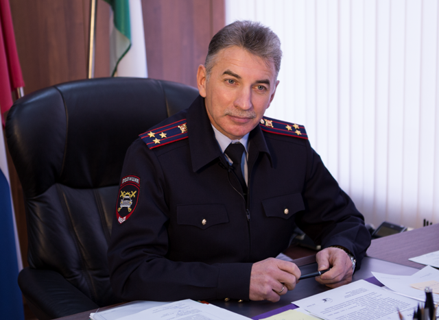 В новогоднем поздравлении начальник Управления ГИБДД Свердловской области призвал к вежливости на дороге