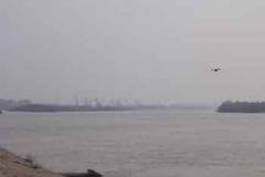 В Ханты-Мансийске мужчина пытался прыгнуть с моста В Ханты-Мансийске мужчина пытался прыгнуть с моста