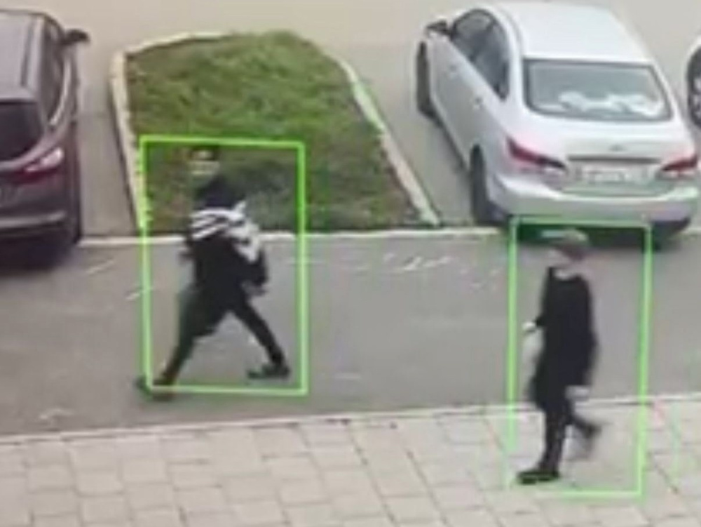 Сбежавшие из СИЗО террористы попали на камеры наблюдения  | Двое сбежавших из уральского СИЗО террористов запаслись водой и инструментами 