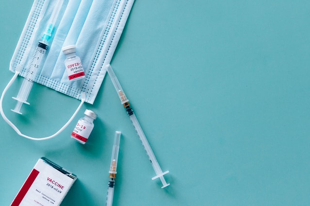 На Среднем Урале выявлено ещё 4 776 случаев COVID-19 На Среднем Урале выявлено ещё 4 776 случаев COVID-19