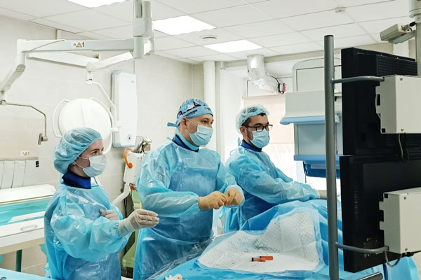 На Среднем Урале хирурги вернули 77-летнему уральцу возможность двигаться без боли