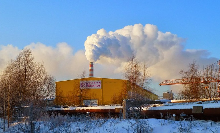 Свердловским промпредприятиям не хватает 15 тысяч рабочих Свердловским промпредприятиям не хватает 15 тысяч рабочих