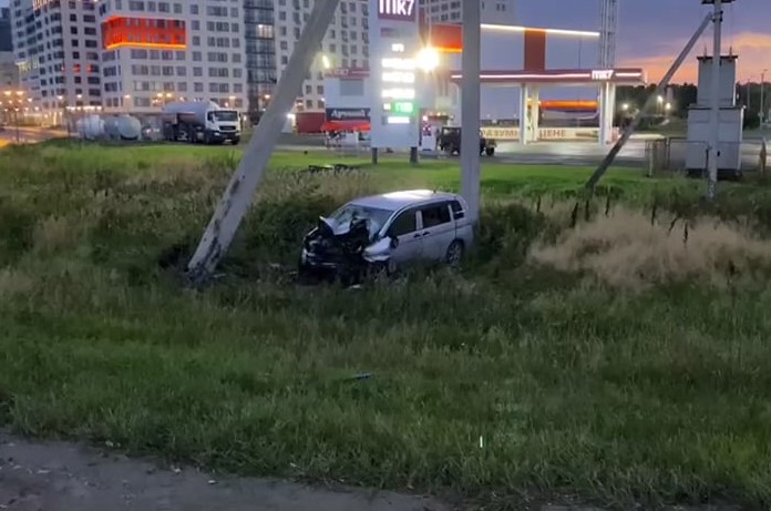 В Тюмени пьяный водитель машины «Toyota» погубил пассажирку | Пассажирка машины «Toyota» погибла на трассе в Тюмени В Тюмени пьяный водитель машины «Toyota» погубил пассажирку | Пассажирка машины «Toyota» погибла на трассе в Тюмени