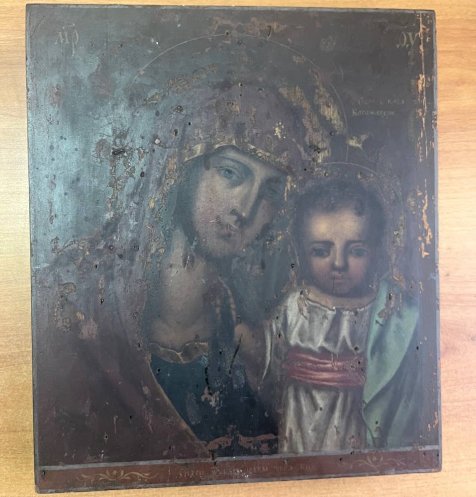 В Челябинской области мужчина похитил икону Казанской богородицы | Старинную икону украл челябинец из частного дома В Челябинской области мужчина похитил икону Казанской богородицы | Старинную икону украл челябинец из частного дома