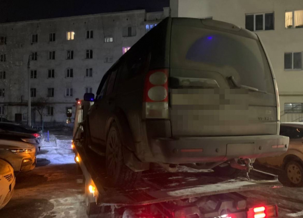 В Екатеринбурге арестовали автомобиль мужчины за долг банку | Уралец не хотел платить банку и лишился автомобиля В Екатеринбурге арестовали автомобиль мужчины за долг банку | Уралец не хотел платить банку и лишился автомобиля