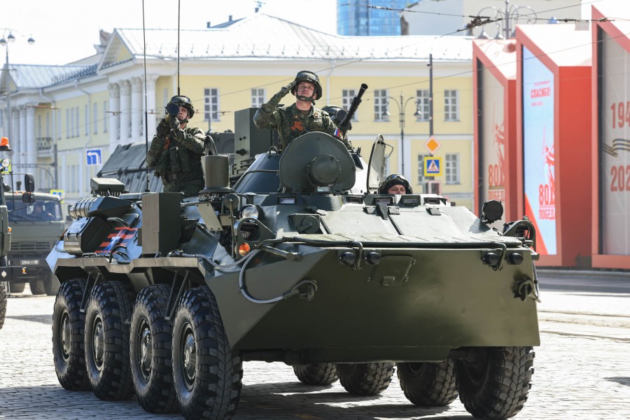 Уральцы вместе со всей страной отмечают 80-летие Победы  | Россия и мир отмечают 80-летие Великой Победы 