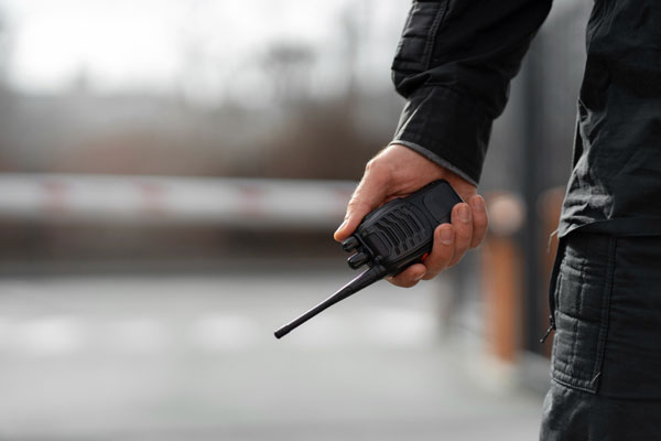 Решил приколоться: челябинец поцарапал на парковке 50 автомобилей  | В Челябинске мужчина поцарапал 50 машин на парковке 