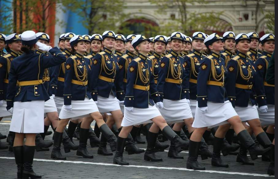 Репетиция парада Победы ограничит движение в центре Екатеринбурга