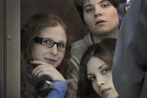 ФСИН проверит видеозаписи с Pussy Riot из СИЗО