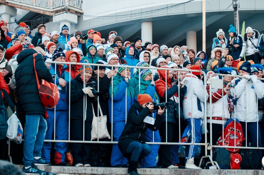 Сотрудники полиции обеспечили безопасность граждан на чемпионате мира по зимнему плаванию